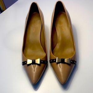 Tan patent leather heels